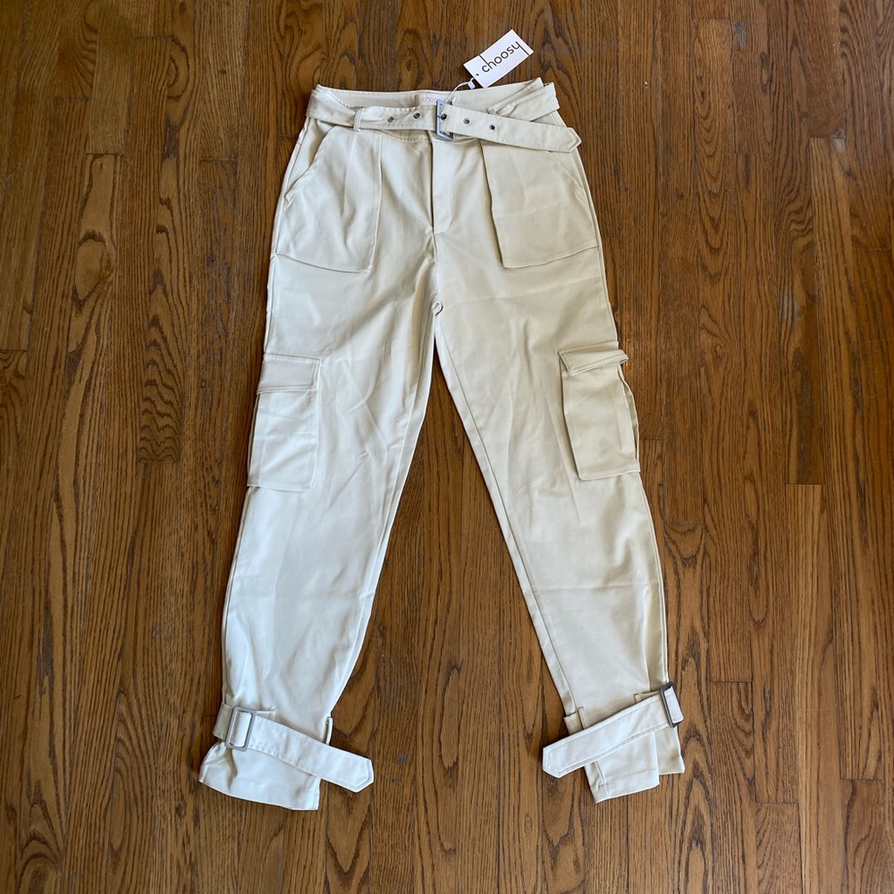 Choosy Brand High Waist Cream Ankle Cargo Pants